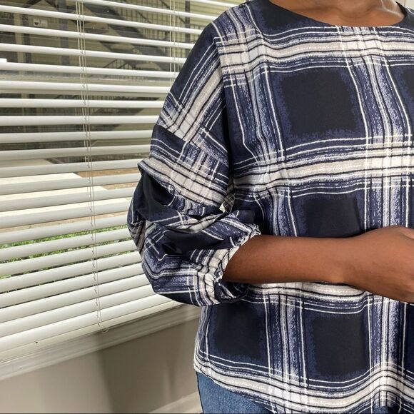 2/$20 Maggie & Max Blue Plaid Puff Sleeve Top - Picture 9 of 16